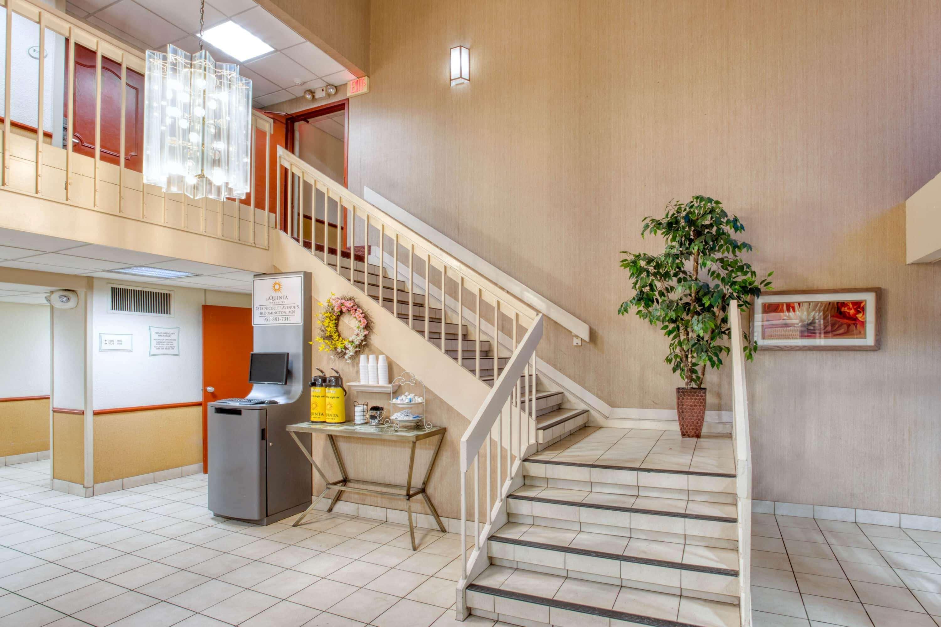 La Quinta Inn By Wyndham Minneapolis Airport Bloomington Exterior photo